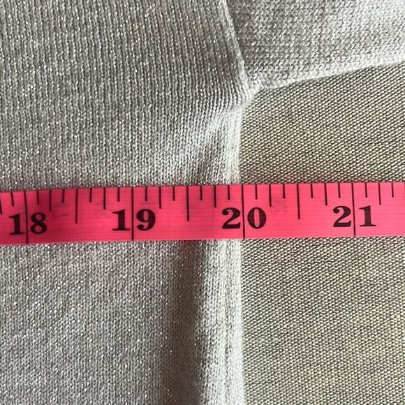 Nine West Gray Silver Metallic Pullover Sweater Long Sleeve Crewneck Medium - Picture 7 of 8